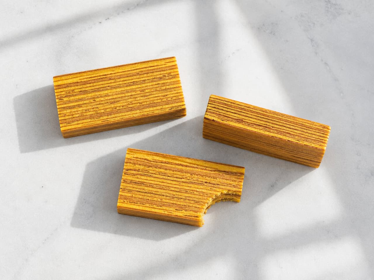 Berbagai varian lapis legit LapisPonti untuk dipilih